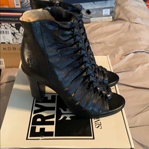 Frye heels-perfect condition